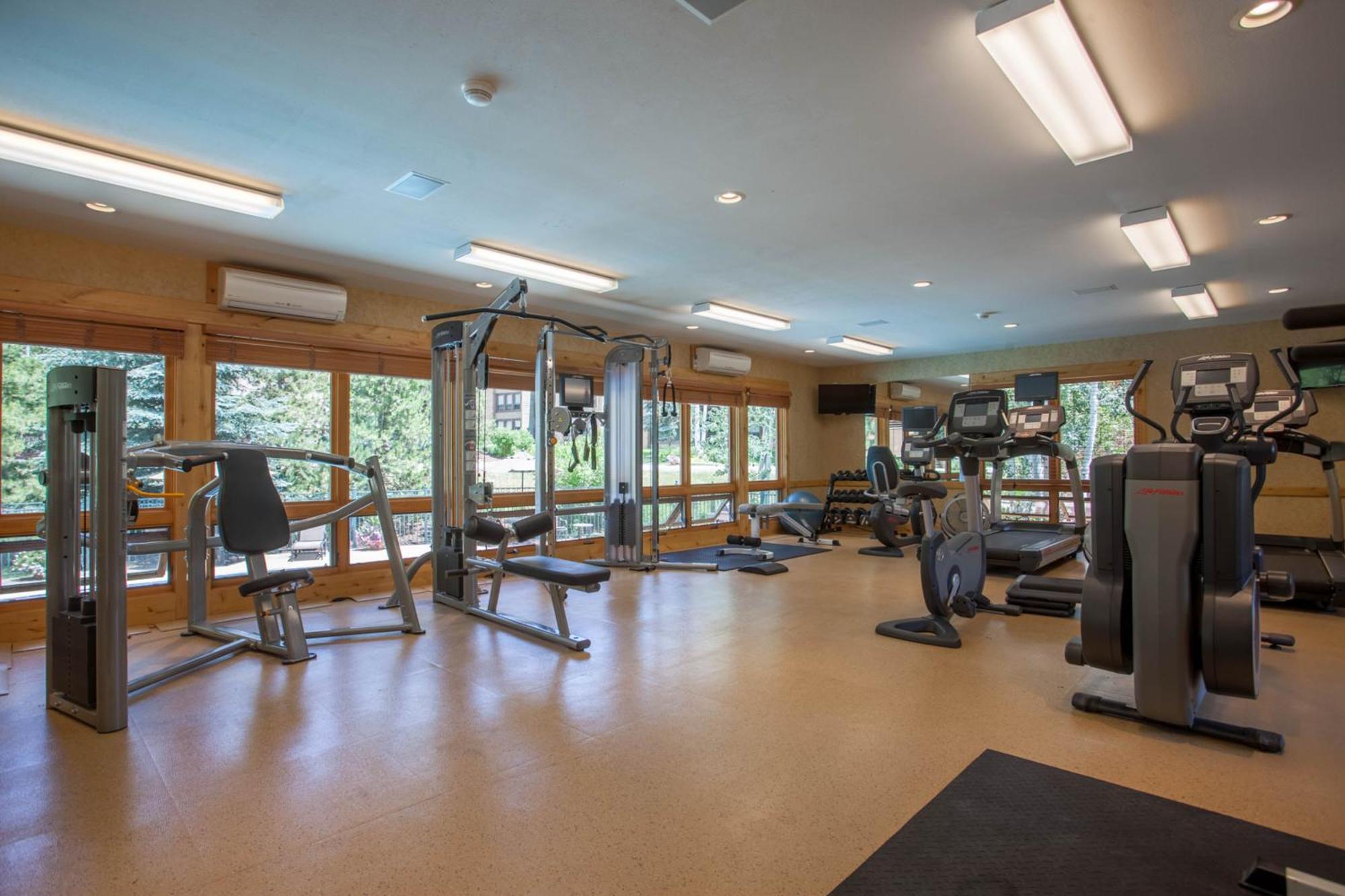 Canyon Creek Steamboat Springs Room photo