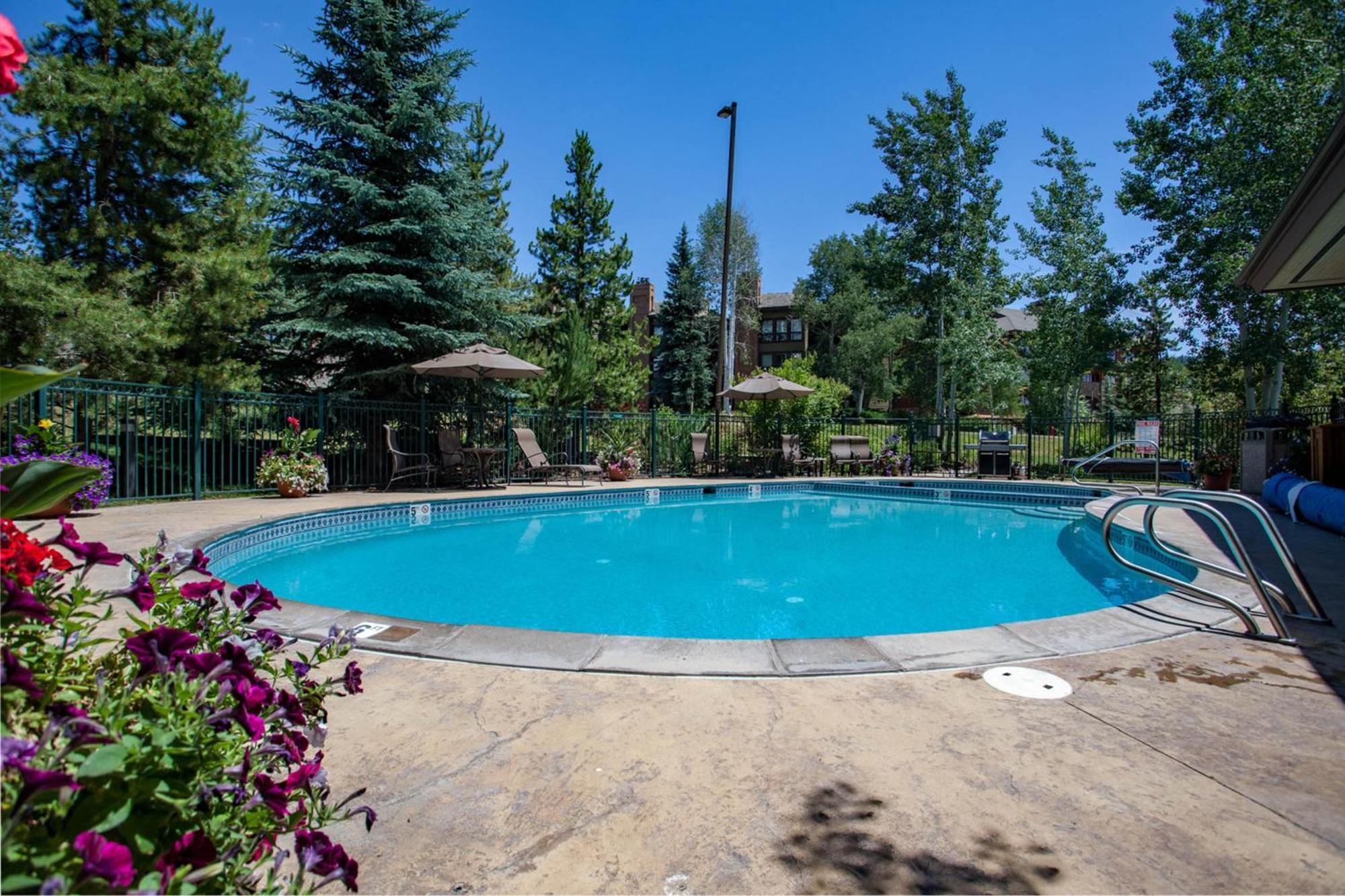 Canyon Creek Steamboat Springs Room photo