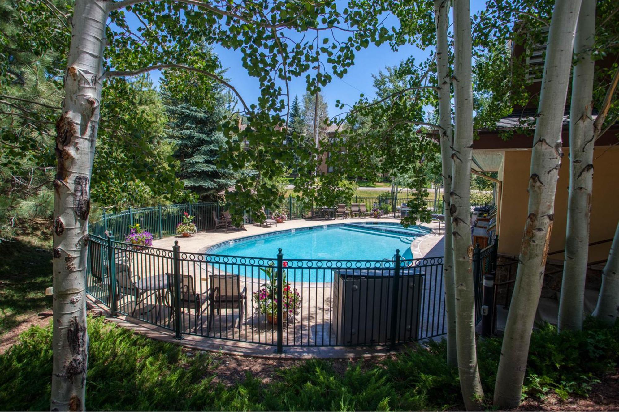 Canyon Creek Steamboat Springs Room photo