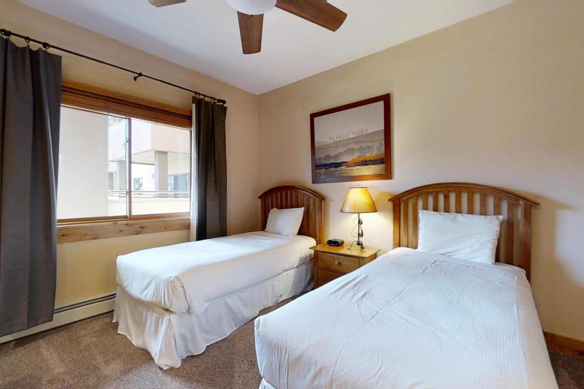 Canyon Creek Steamboat Springs Room photo