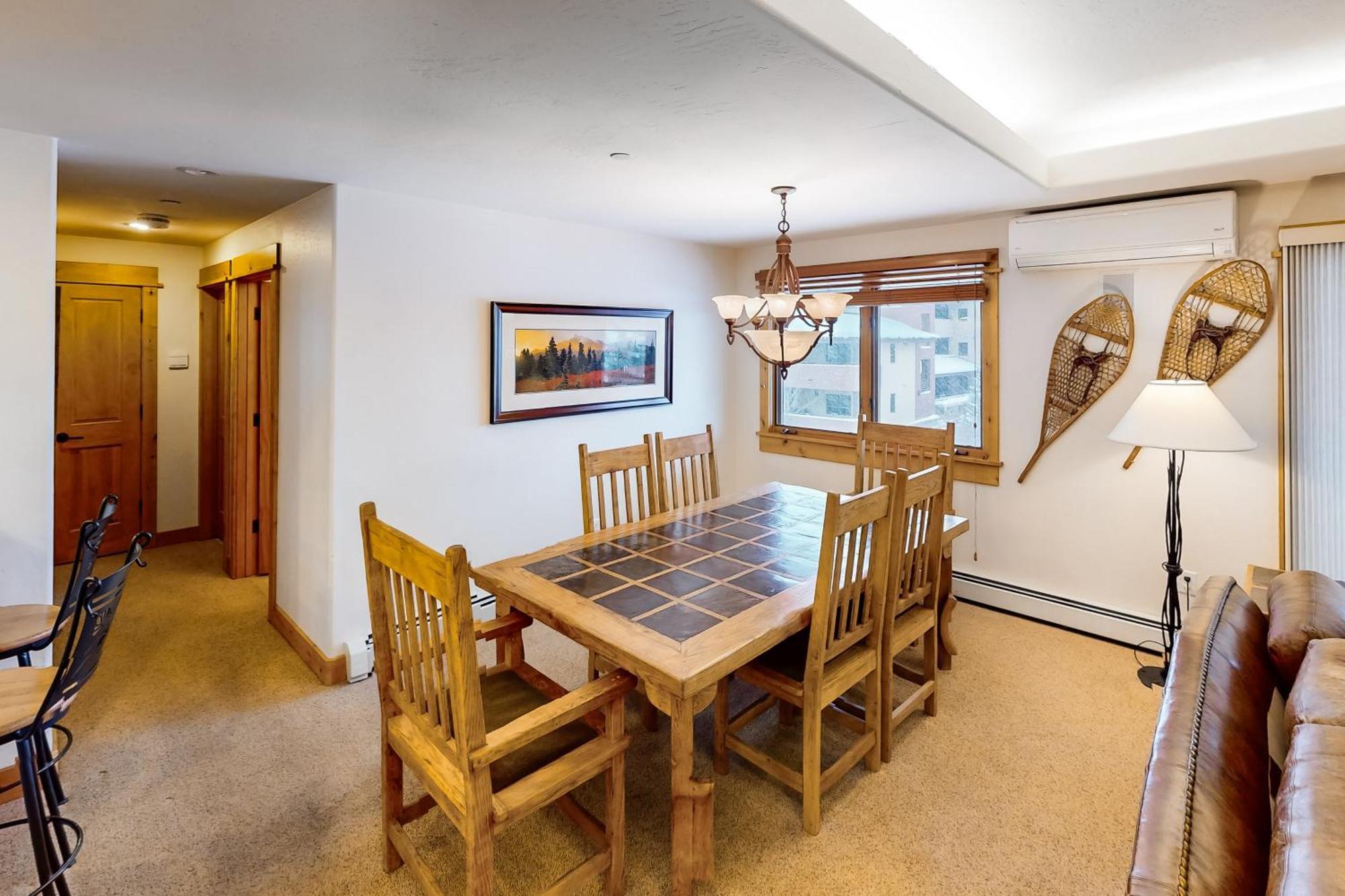 Canyon Creek Steamboat Springs Room photo