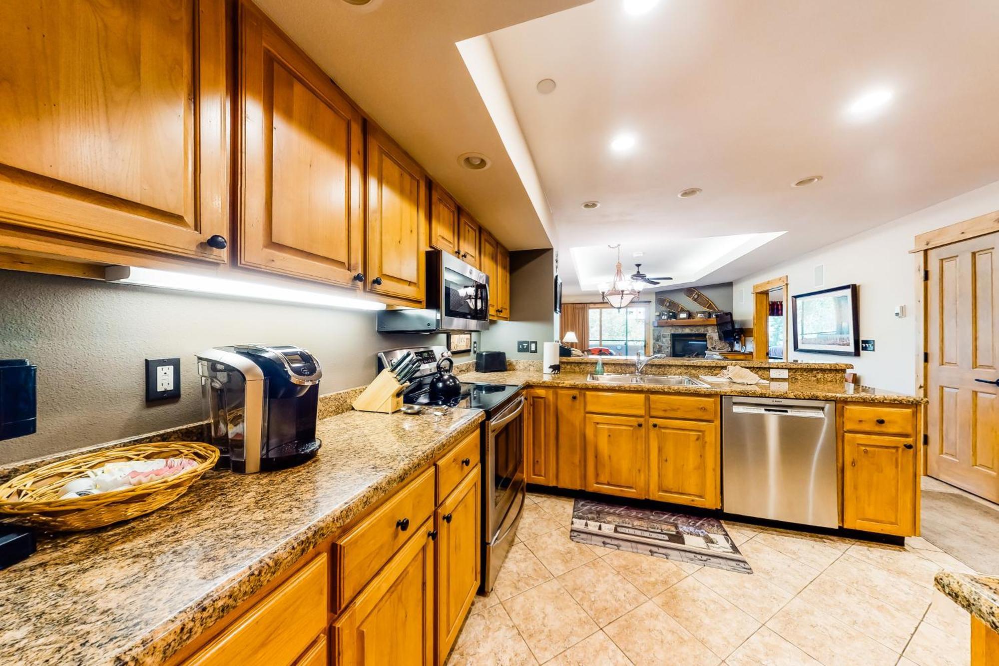 Canyon Creek Steamboat Springs Room photo