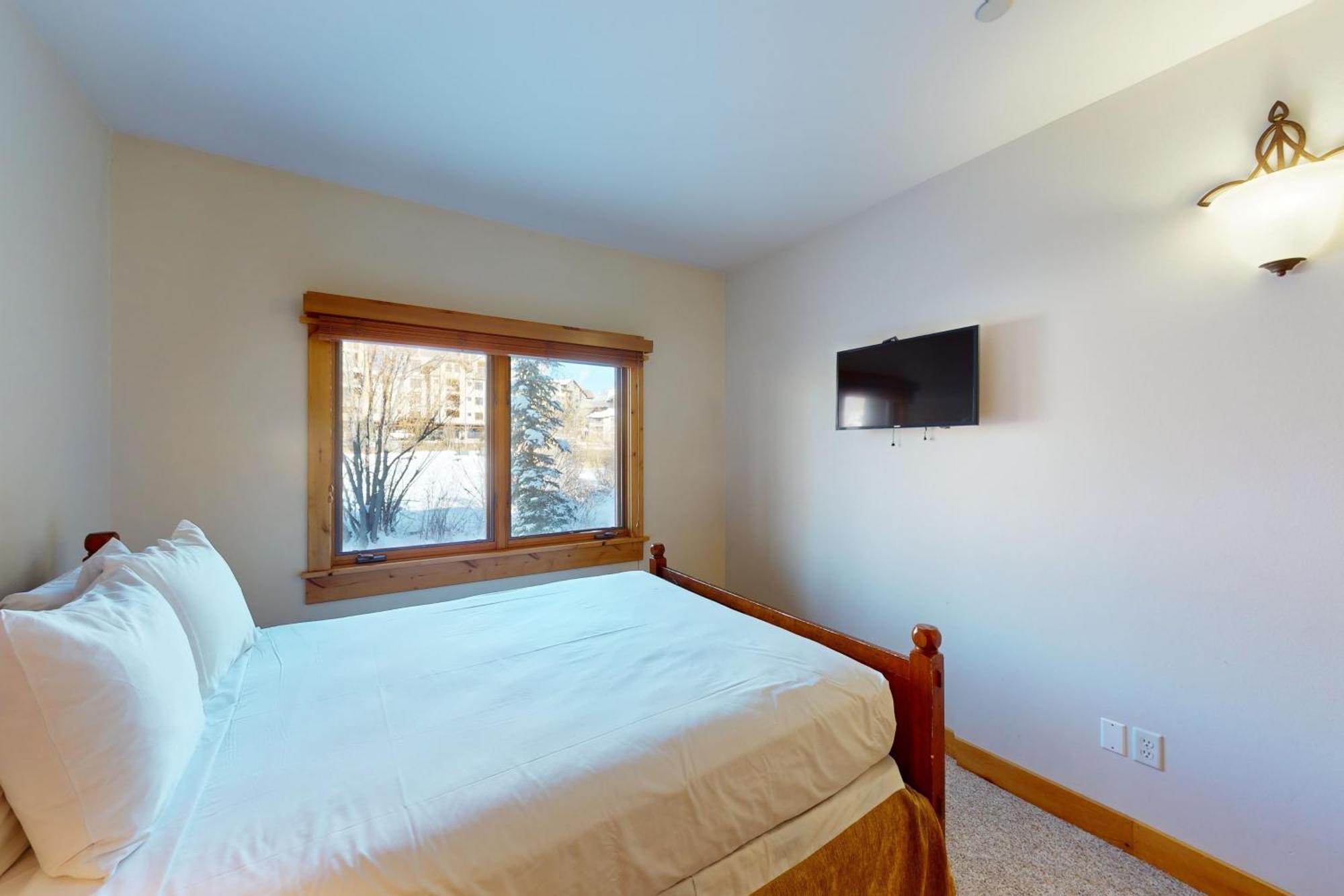 Canyon Creek Steamboat Springs Room photo