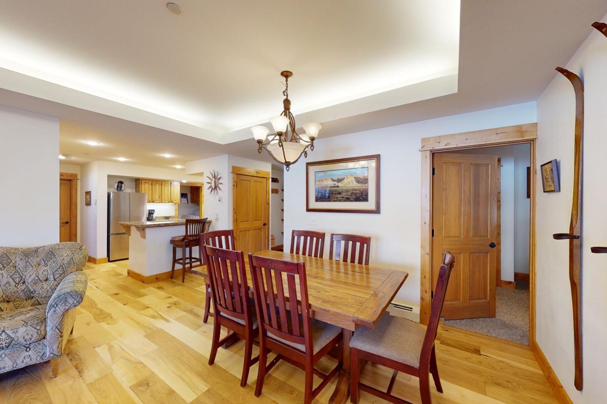 Canyon Creek Steamboat Springs Room photo